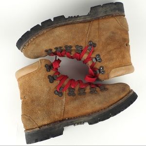 Capeto’s Italian mens 8D tan suede hiking boots